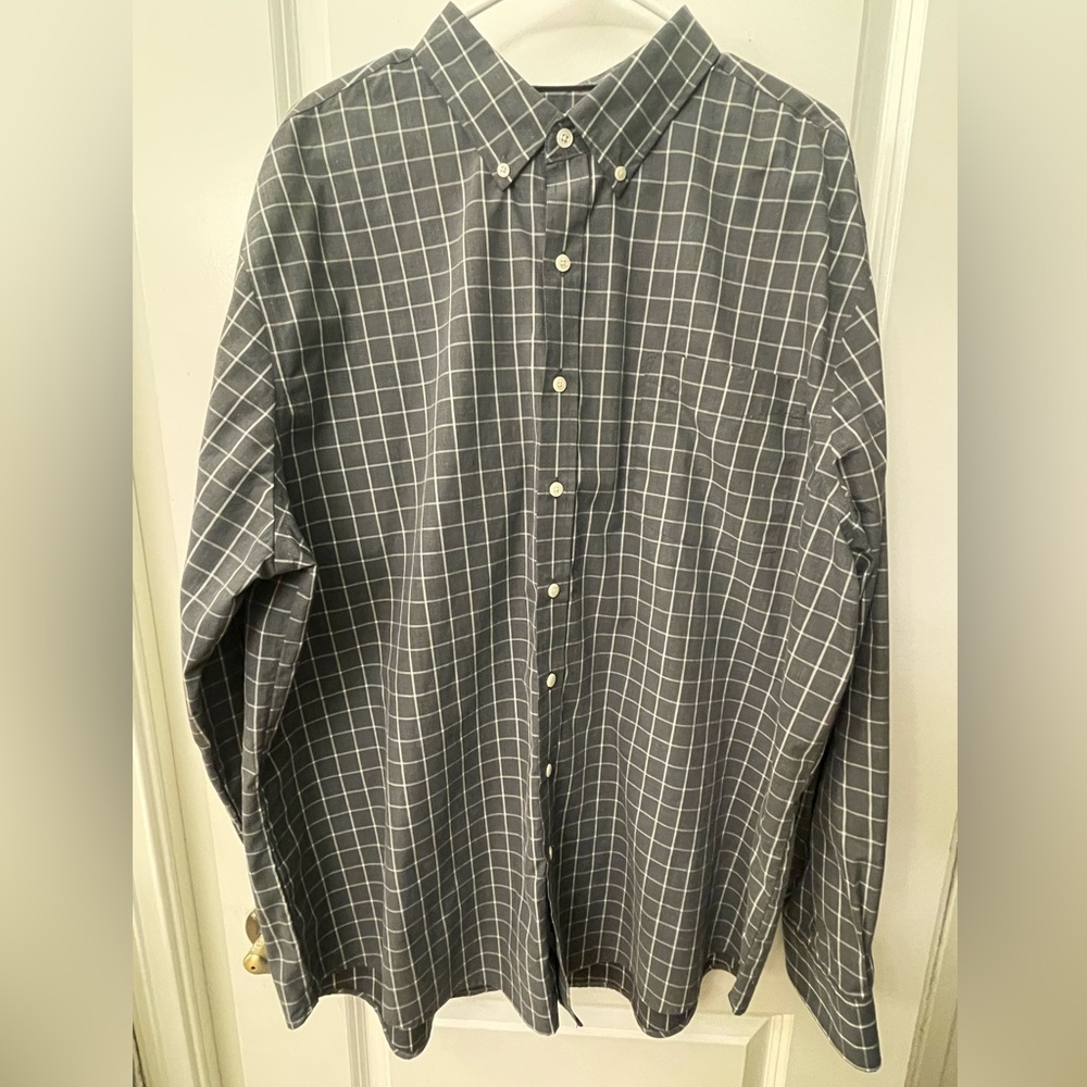 Croft & Barrow XXL Men's Easy Care Button-Down Shirt, pre-owned.